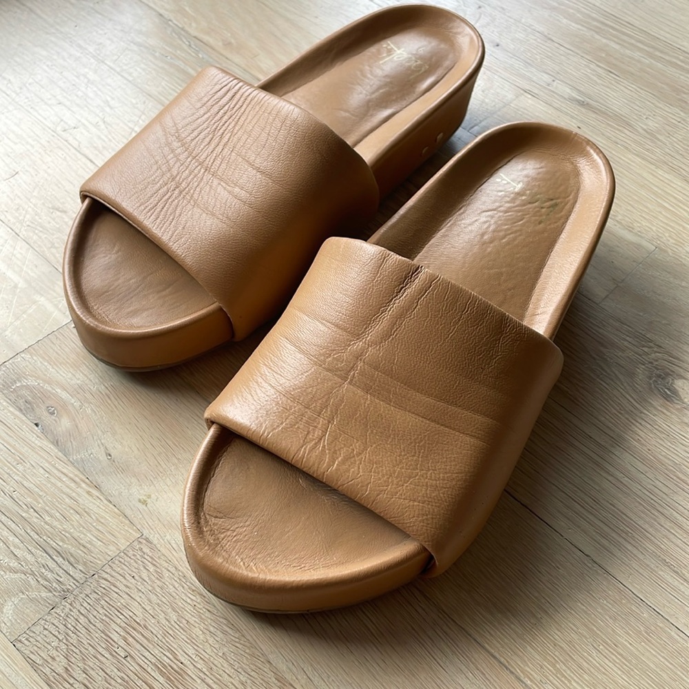 Beek - Pelican Slide (9)